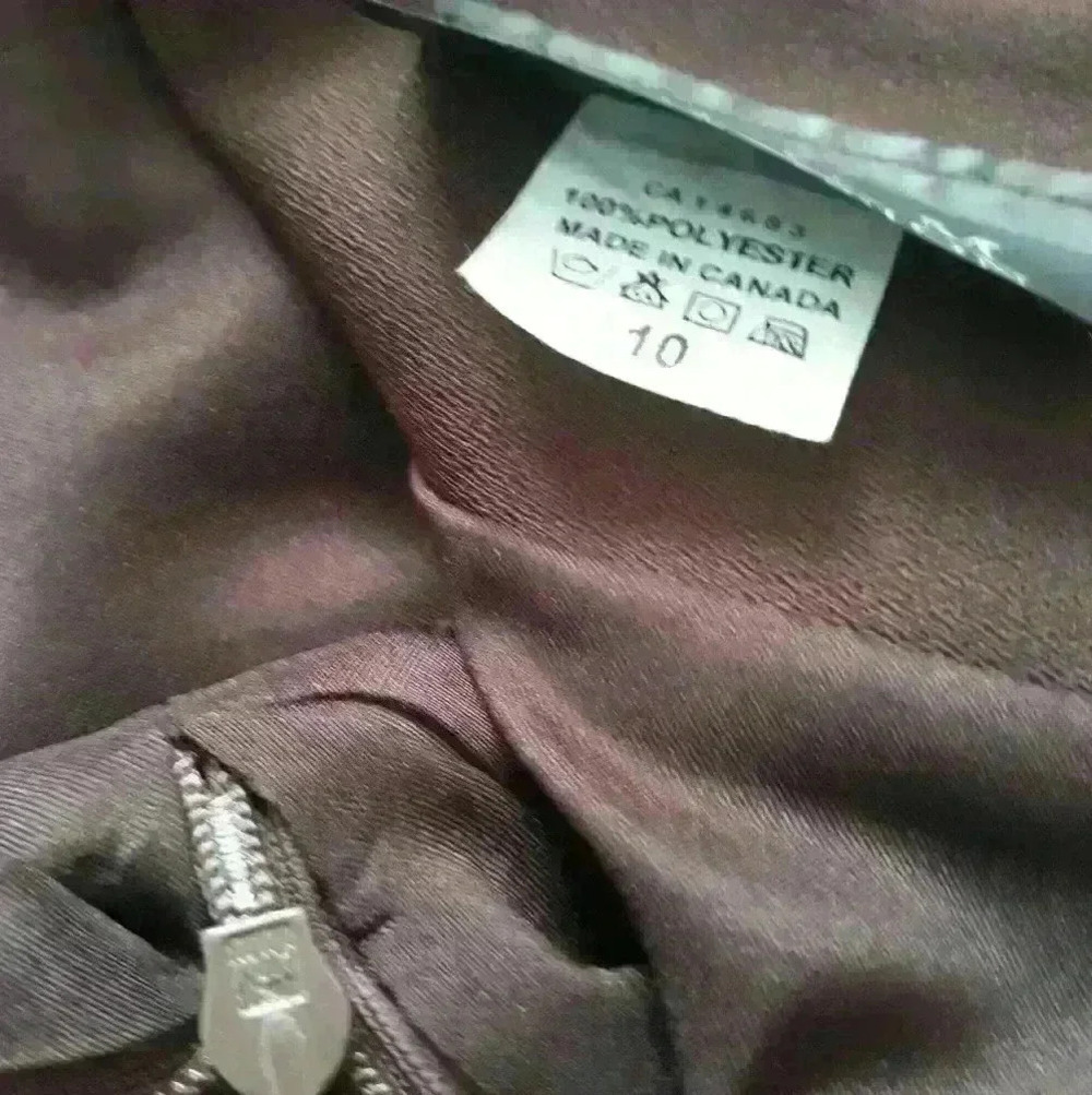 Made in  Canada plum collection office maxi skirt size 10 - Picture 6 of 6